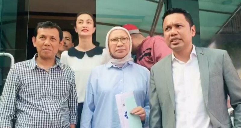 Ratna Sarumpaet Bebas Bersyarat