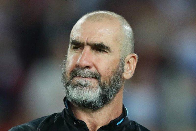 Kritik Permainan MU, Cantona: Seperti Orang Tua Berhubungan Badan