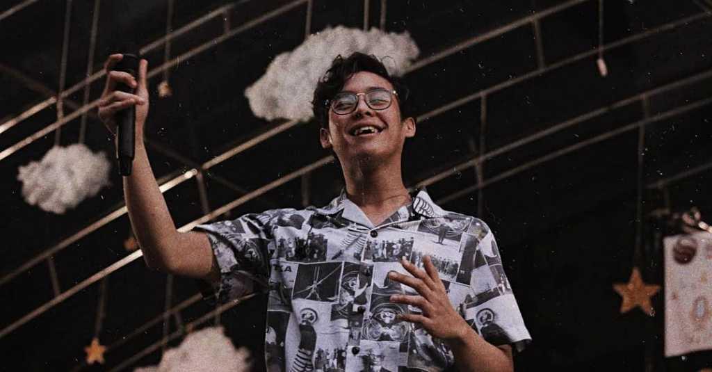 Jalani Promo Film 'NKCTHI' Keliling Jawa, Ardhito Pranomo Curi Perhatian