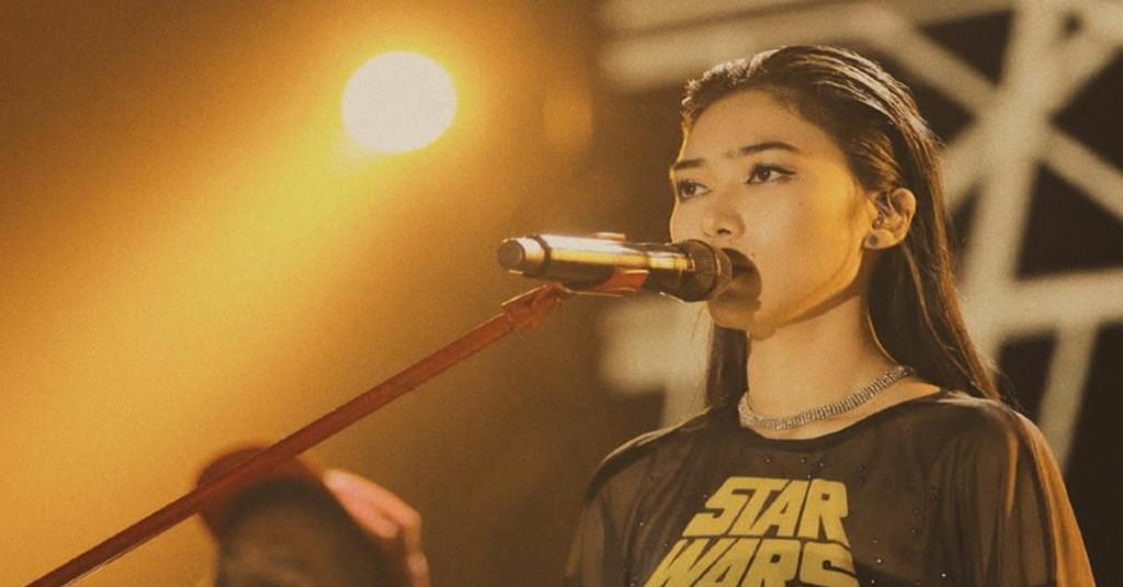 Jarang Terekspose, Isyana Sarasvati Tiba-Tiba Gelar Lamaran