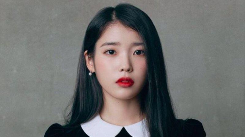 Kala IU Tertawa dengan Istilah Jam Karet di Indonesia