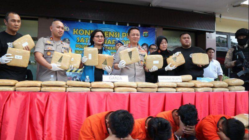 374 Kilogram Ganja Asal Aceh Gagal Diedarkan ke Jakarta, 4 Pelaku Dibekuk