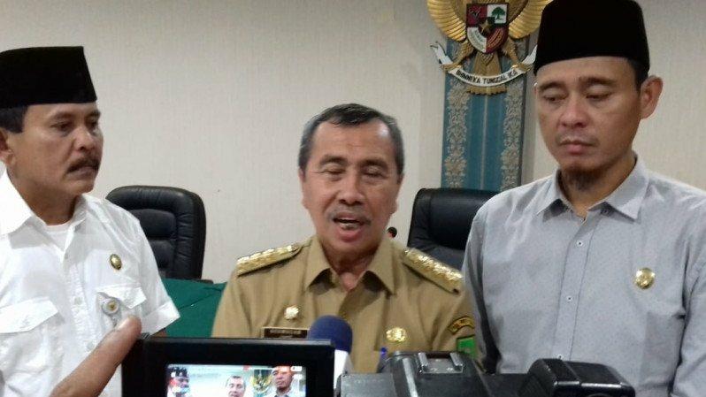 Warga Riau Dilarang Tiup Terompet dan Main Petasan di Malam Tahun Baru