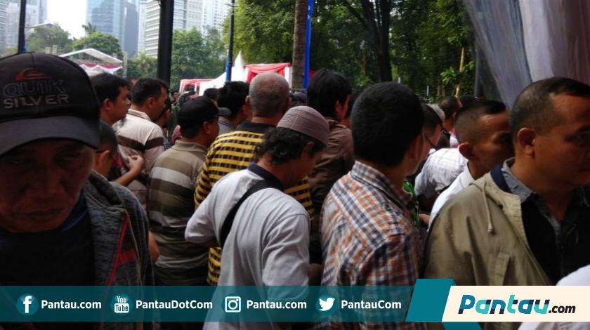 Program SIM Murah Disambut Antusias Ratusan Sopir Taksi