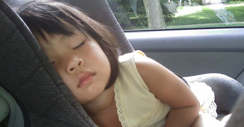 Jangan Main-main, Begini Cara Memasang Kursi Anak di Mobil