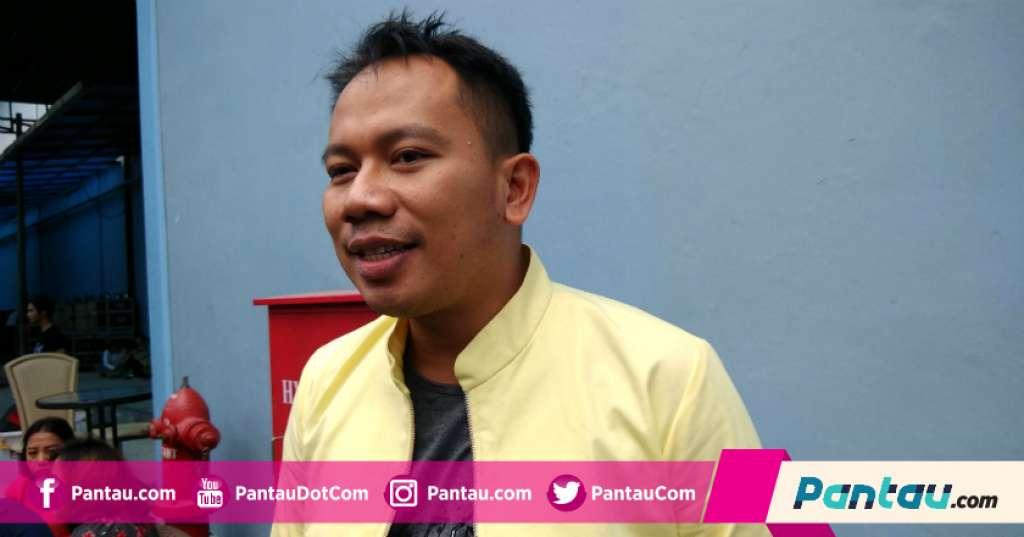 Penuh Kontroversi, Kehidupan Vicky Prasetyo Akan Difilmkan