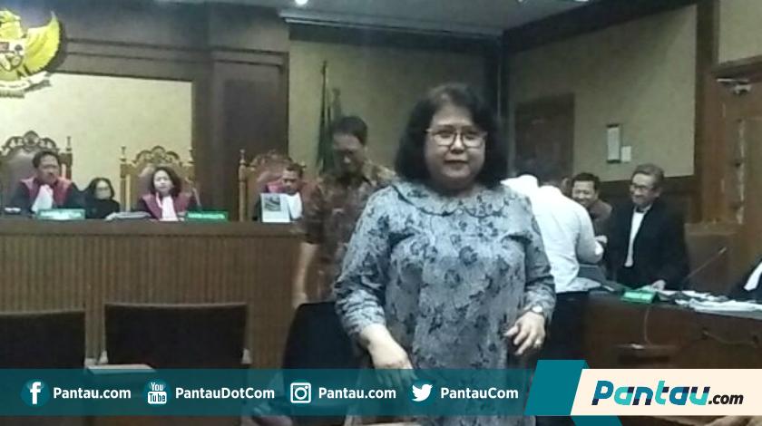 Blak-blakan, Elza Syarief: Untung Proyek e-KTP Dimakan Anas Urbaningrum dan Setnov