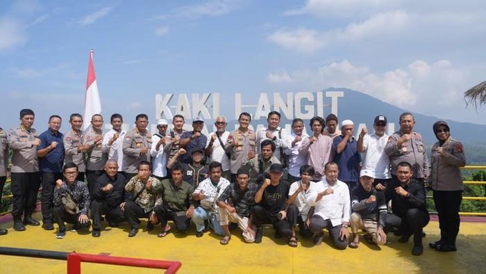Sambut HUT ke-77 Bhayangkara, 20 Eks Napiter Ikrar Setia NKRI