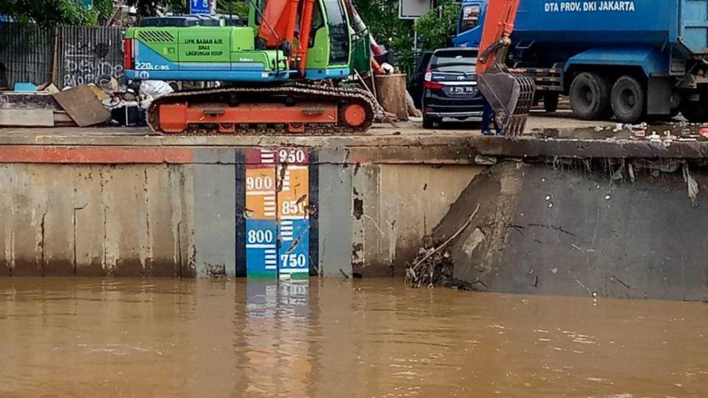 11 Pintu Air di Jakarta Kini Berstatus Siaga IV
