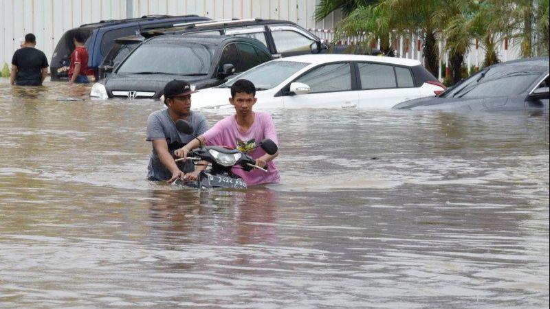 Pemprov Jabar Sediakan Call Center untuk Informasi Terdampak Banjir