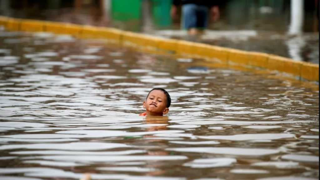 5 Fakta Banjir yang Melanda Ibu Kota dan Sekitarnya di Tahun Baru
