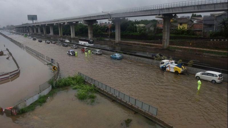 Pengelola Jalan Tol Disarankan Perhatikan Drainase Agar Tak Kebanjiran Lagi