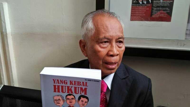 OC Kaligis Bela Lukas Enembe di Kasus Suap Proyek Infrastruktur