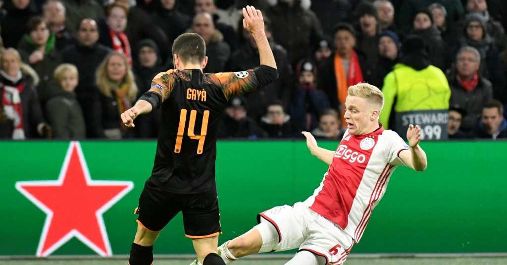 MU Bidik Gelandang Ajax Donny van de Beek