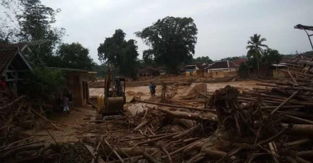 18 Bangunan Pondok Pesantren di Lebak Rusak Berat Akibat Banjir Bandang