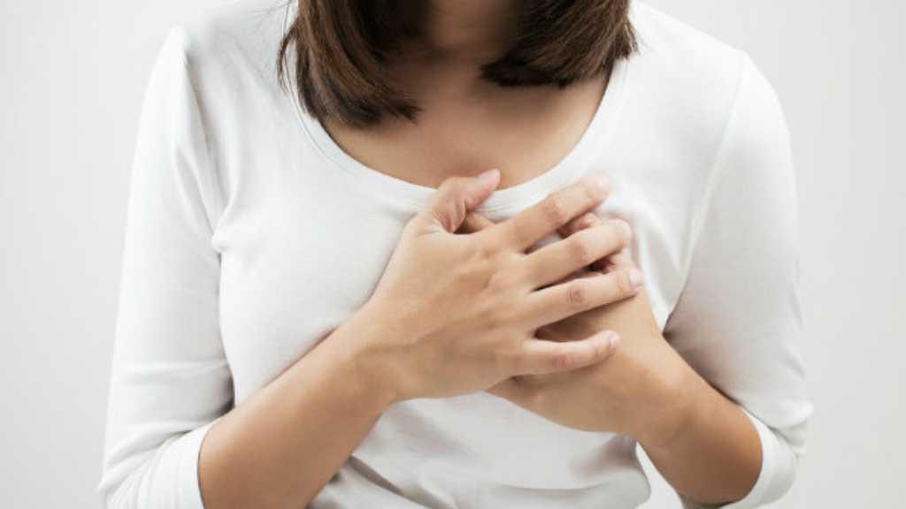 Perempuan yang Mengonsumsi Kopi Tiga Cangkir Sehari Bisa Membuat Payudara Mengecil. Benarkah?