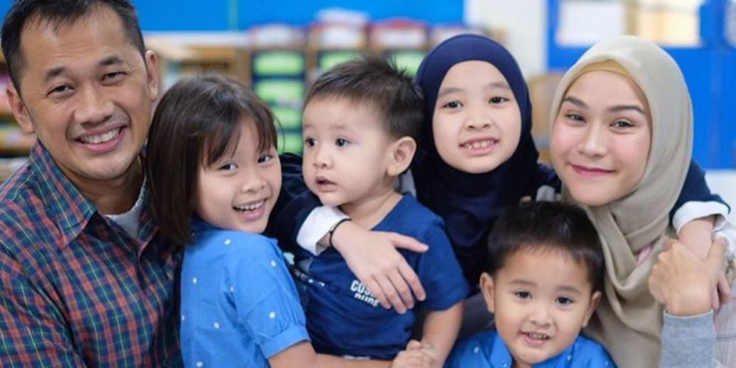 Empat Anak dan Istrinya Diinfus, Hanung Bramantyo Kewalahan