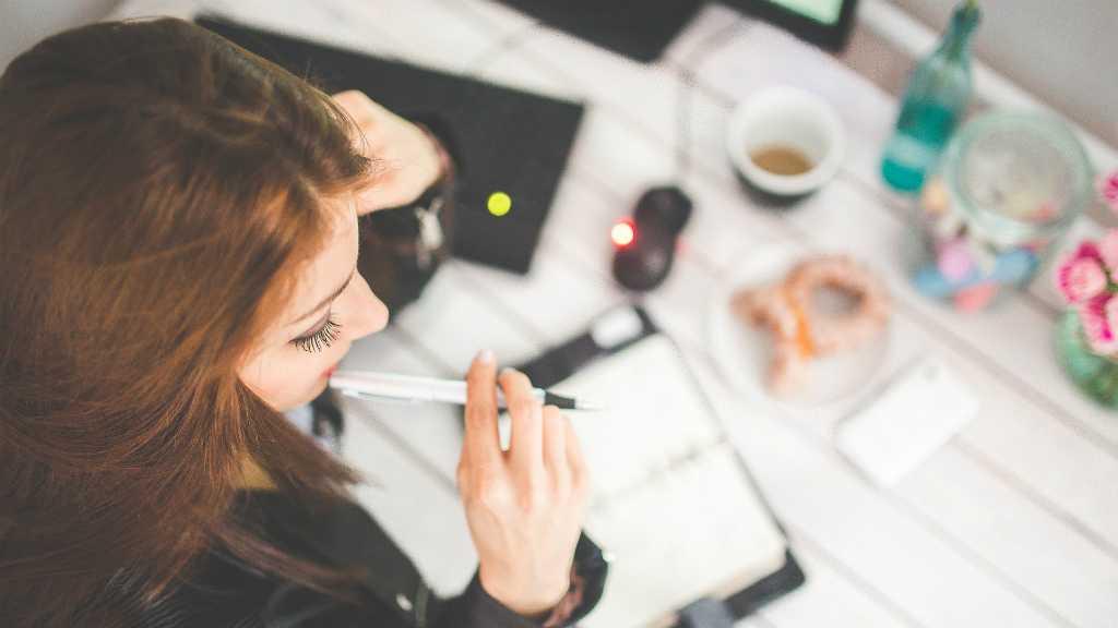 5 Alasan Utama Mengapa Berat Badan Naik Saat Bekerja!