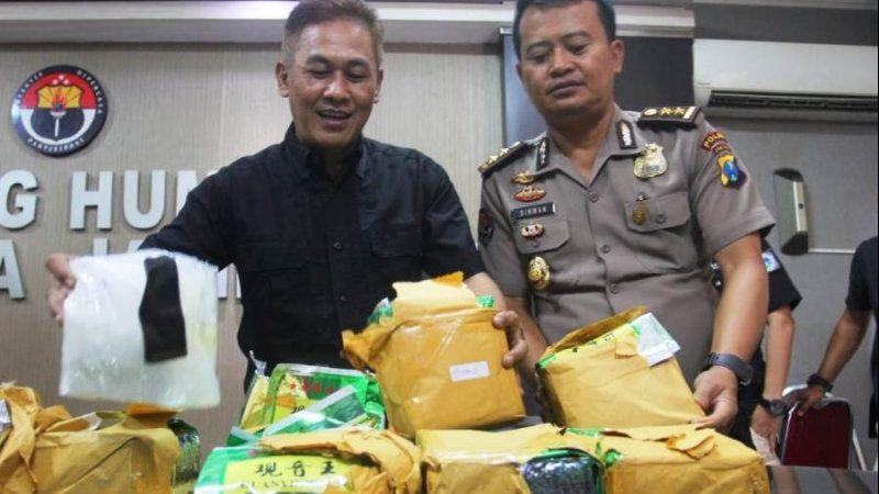 Polda Jatim Buru Seorang Bandar Narkoba Jaringan Internasional