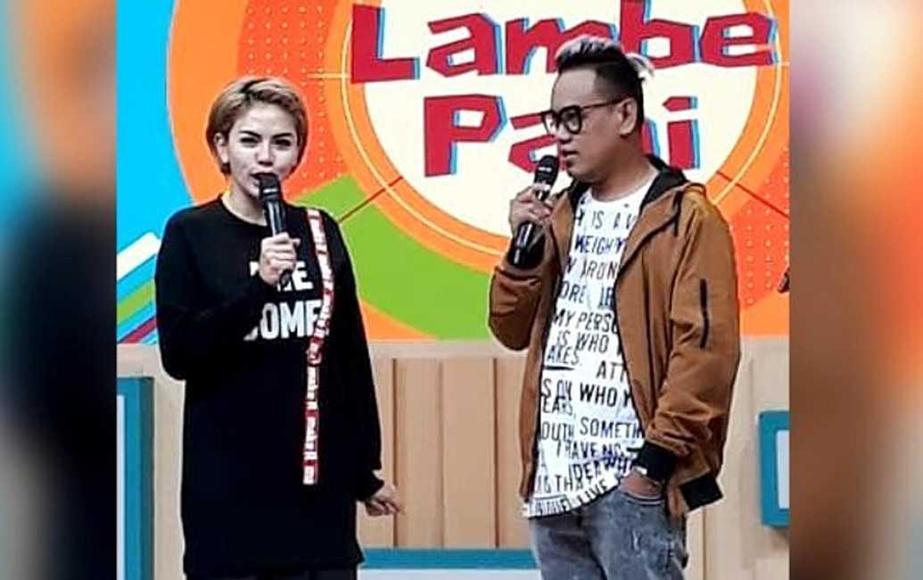 Sempat Ribut, Nikita Mirzani Menangis dan Peluk Uya Kuya Tanda Damai