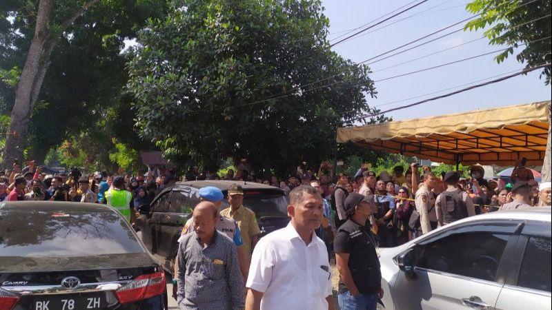 Ratusan Orang Padati Lokasi Rekonstruksi Pembunuhan Hakim PN Medan