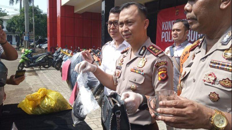 Tukang Cilok Bunuh Wanita Pemandu Lagu karena Masih 'On' Usai Pesta Seks