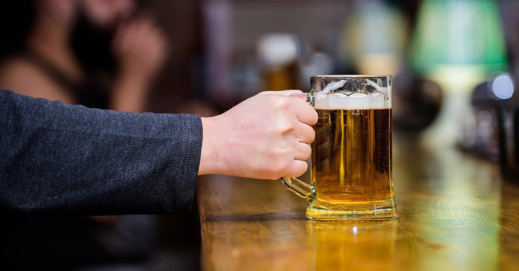 Studi Ungkap Kematian Akibat Konsumsi Alkohol Meningkat, Terutama Perempuan
