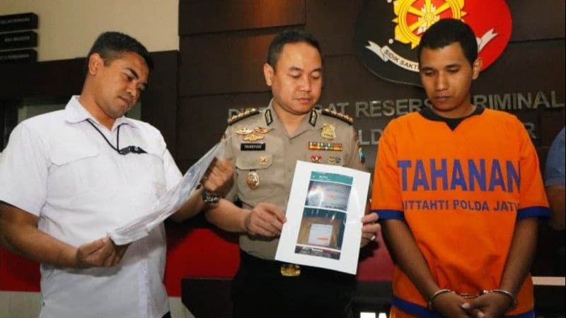 Nekat! Pemuda Ini Menipu Jualan Ponsel Online Catut Nama Presiden Jokowi