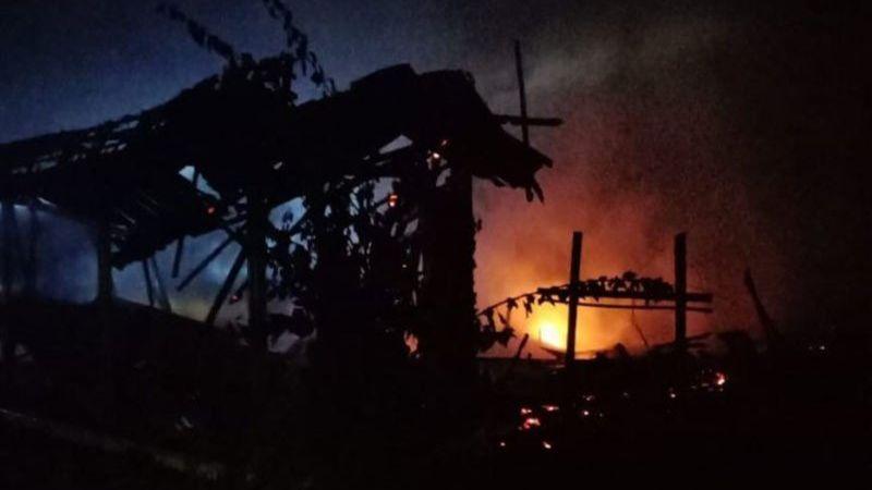 Mabuk Berat, Iping Tega Bunuh Ibu Kandung dan Bakar 2 Rumah