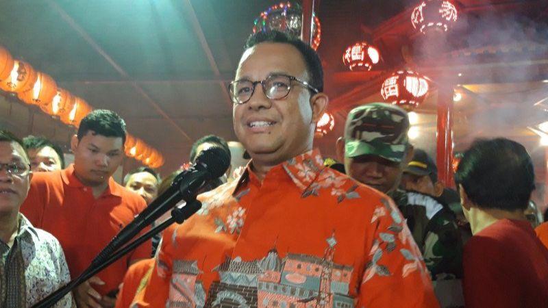 Tengah Malam, Anies Kunjungi Wihara di Petak Sembilan