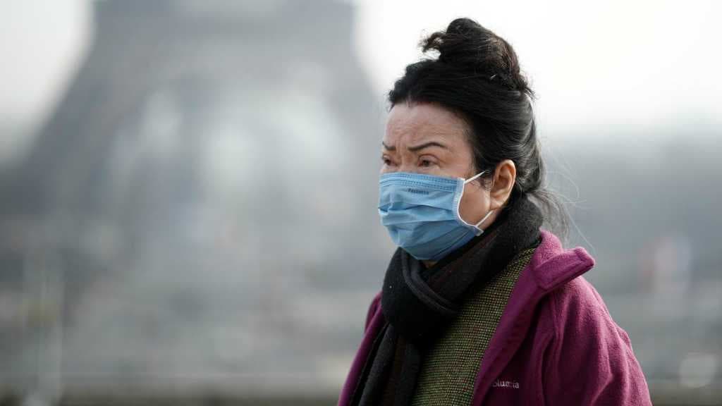 Benarkah Virus Korona Disebut Bisa Menular Lewat Mata?