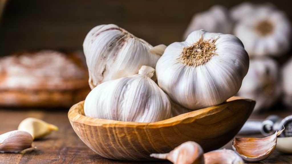 Hindari Konsumsi Bawang Putih Jika Memiliki 6 Masalah Ini