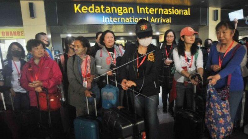 150 Wisatawan China di Sumbar Diinapkan di Hotel dan Akan Dipulangkan