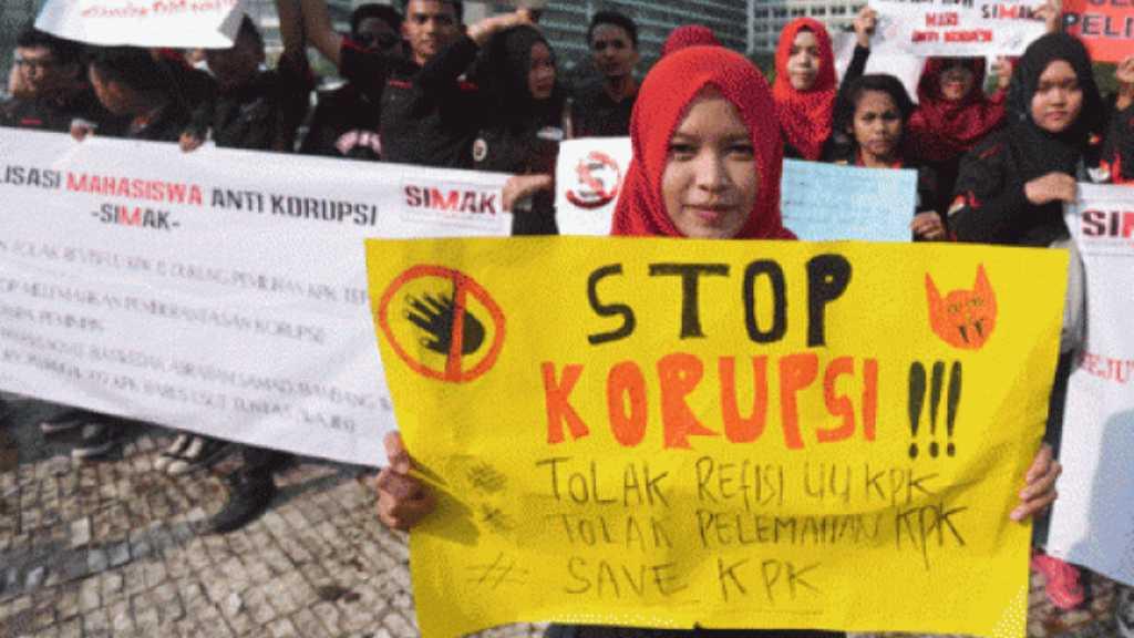 UU KPK: Dibanggakan Jadi Penyelemat tapi Melemahkan