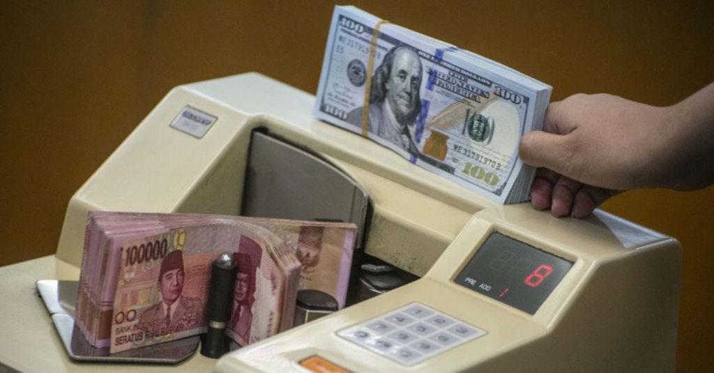 Virus Korona Merajalela, Rupiah Turut Melemah