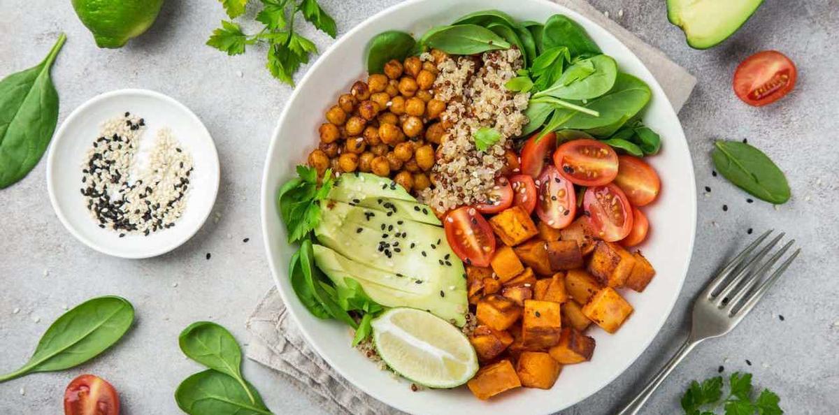 Konsumsi 5 Makanan Ini Agar Tubuh Tetap Fit Saat Cuaca Dingin