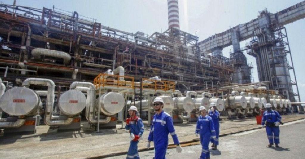 Pertamina Proyeksikan Laba Bersih Turun Jadi 2,1 Miliar Dolar AS