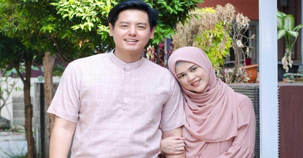 Umroh Perdana Setelah Mualaf, Roger Danuarta Takjub Melihat Tanah Suci