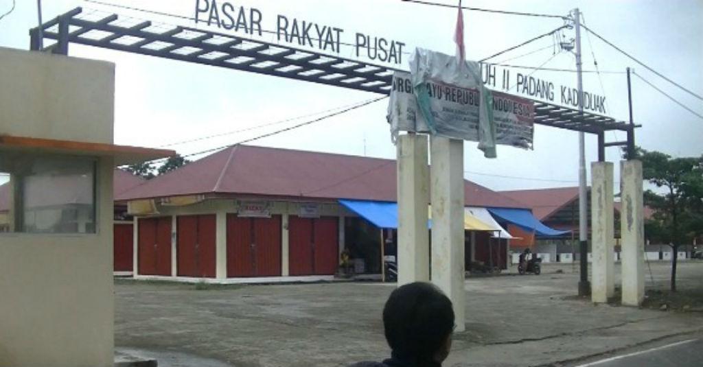 Sempat Sepi, Pasar Padang Kaduduak Payakumbuh Jadi Kawasan Ekonomi Baru