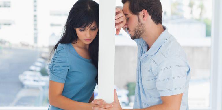 Berani Abaikan 5 Tanda Bahaya Ini, Hubungan Kamu Sama Si Dia dalam Masalah