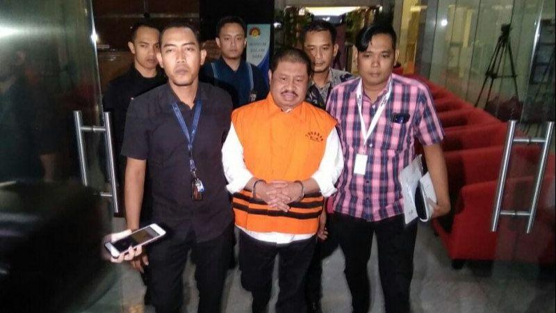 Ditahan KPK karena Kasus Korupsi, Bupati Bengkalis Mengaku Ikhlas