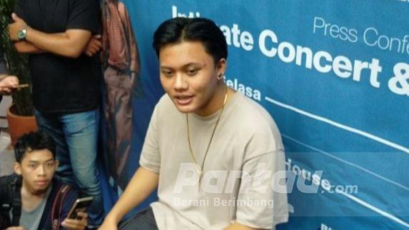 Rizky Febian Bahagia Bisa Mewujdkan Mimpi Almarhum Sang Bunda