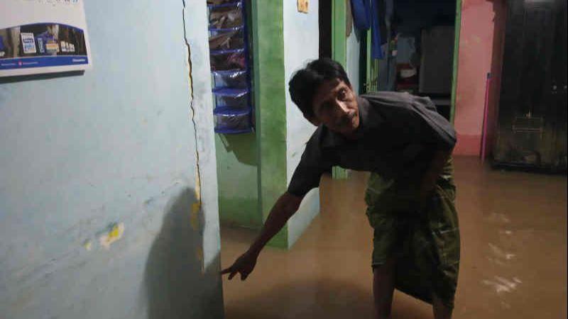 Cirebon Diterjang Banjir, 10 Kecamatan Terendam