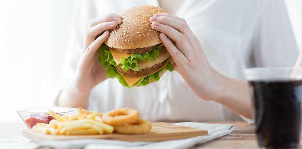 Ini yang Akan Terjadi pada Tubuh saat Mengonsumsi Makanan Cepat Saji