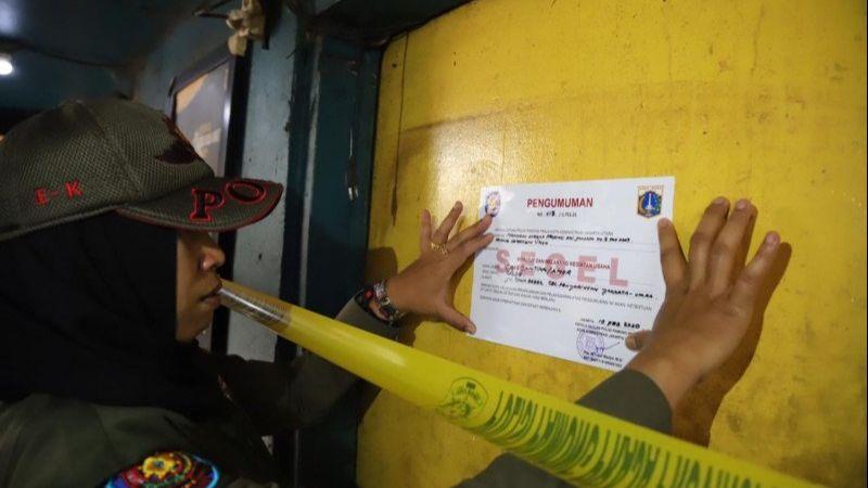 Pemkot Jakut Segel 42 Kafe di Lokasi Prostitusi Penjaringan