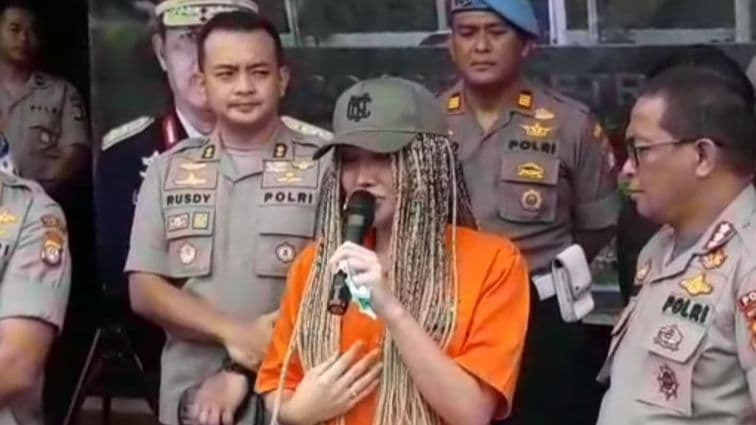 Lucinta Luna Berterima Kasih kepada Polisi karena Telah Menangkapnya