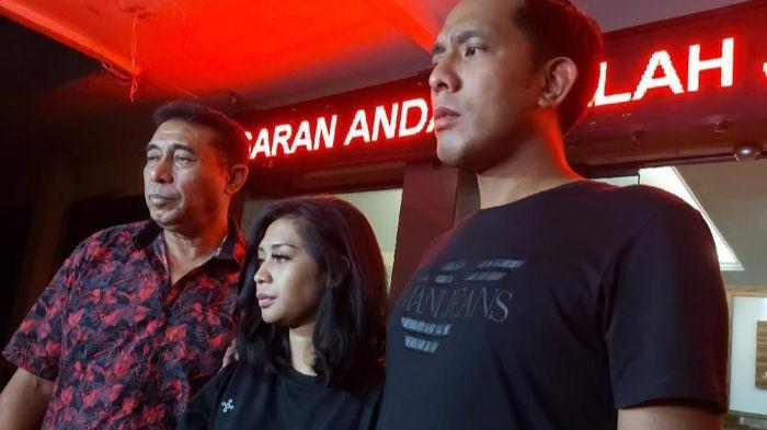 Setuju Putrinya Diautopsi, Karen Pooroe: Saya Tak Akan Lihat Itu