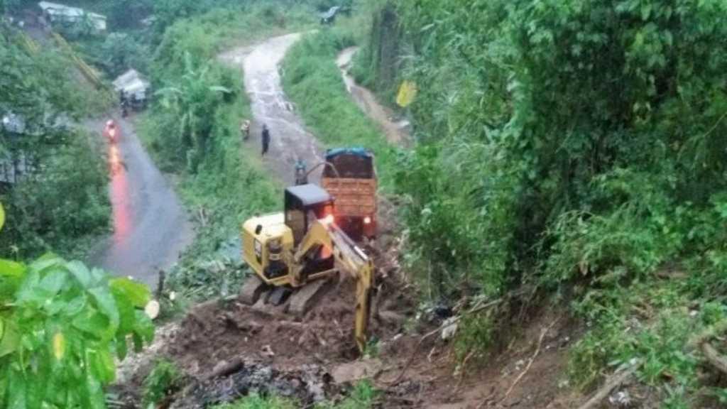 Kabupaten Bandung dan Bandung Barat Diterjang Banjir dan Longsor