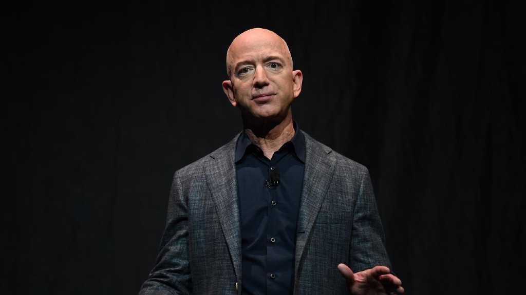 Bos Amazon Jeff Bezos Kucurkan 10 Miliar Dolar AS untuk Perubahan Iklim