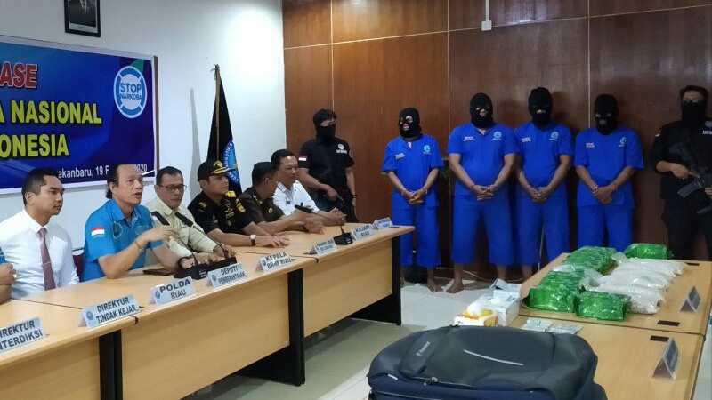 BNN Minta Oknum Polisi Terciduk Bawa Ekstasi-Ganja Dihukum Mati